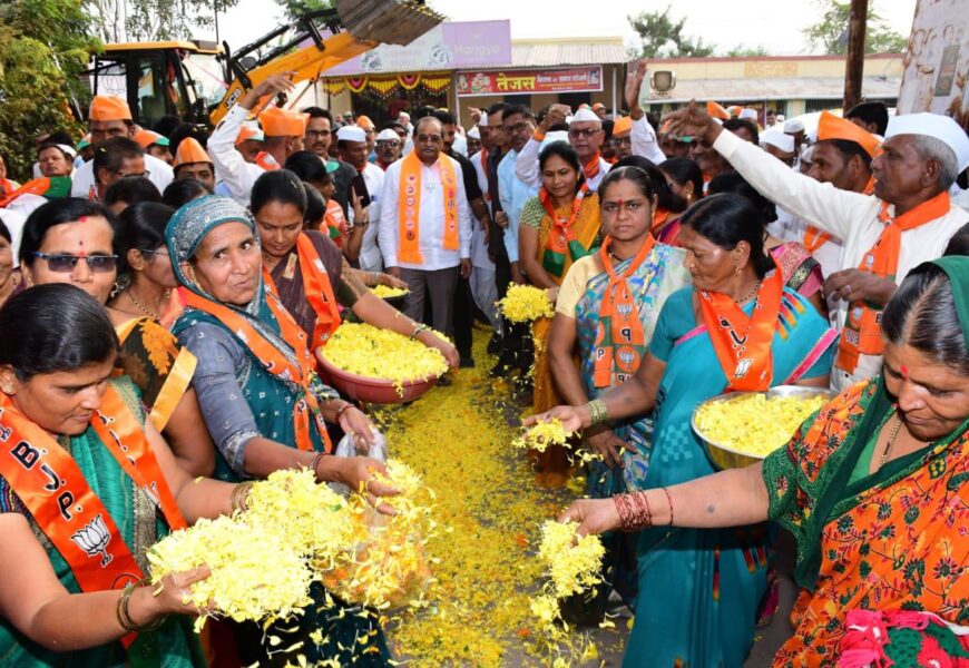 महसूलमंत्री राधाकृष्ण विखेंनी आमदार बाळासाहेब थोरातांवर साधला निशाणा