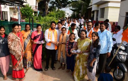 राधाकृष्ण विखे हेच आमचा नेता, त्यांच्या विजयात भागीदार होण्याचा मतदारसंघातील जनतेचा शब्द