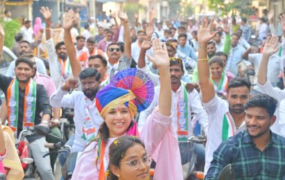 2000 युवकांच्या संवाद यात्रेचे संगमनेर शहरात उत्स्फूर्त स्वागत