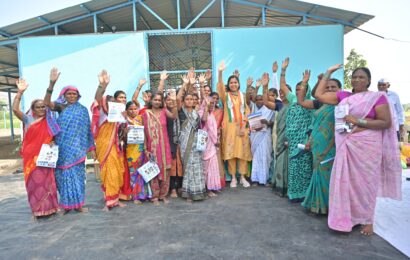 महाविकास आघाडी सरकार महिलांना 3000 रु. महिना आणि सुरक्षितता देणार – डॉ. जयश्रीताई थोरात महाविकास आघाडी सरकार महिलांना 3000 रु. महिना आणि सुरक्षितता देणार – डॉ. जयश्रीताई थोरात