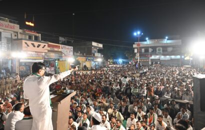 ते सत्तेसाठी कोलांटउड्या मारणारे – आमदार थोरात