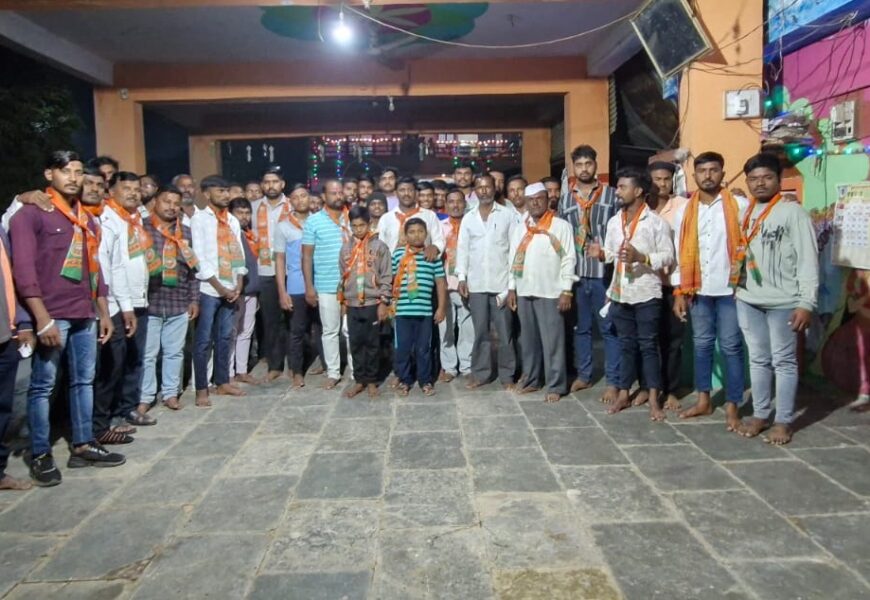 गोटुंबे आखाडा येथील शेकडो युवकांची शिवाजीराव कर्डिले यांच्या समर्थनार्थ भव्य प्रचार रॅली