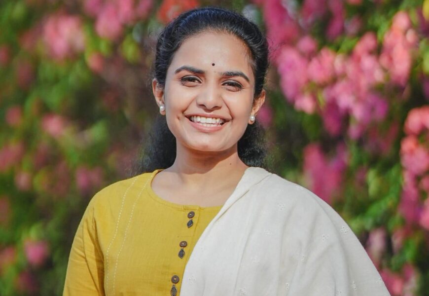 धरतीच्या हंबरड्याला तरुणाईचा आधार – दिव्या भोसले यांचा सुंदर लेख धरतीच्या हंबरड्याला तरुणाईचा आधार – दिव्या भोसले यांचा सुंदर लेख