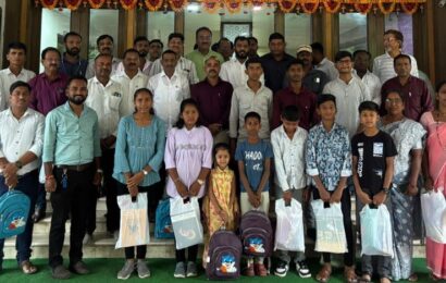 पत्रकार व त्यांच्या कुटुंबाच्या पाठीमागे भक्कम उभे राहणार – आमदार अमोल खताळ, व्हाईस ऑफ मीडियाच्यावतीने पत्रकारांच्या पाल्यांना शालेय साहित्य वाटप