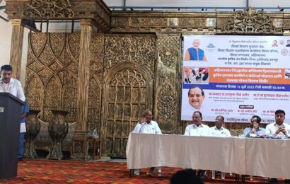 दिव्यांग बांधवांनी विविध योजनांचा लाभ घ्यावा – तहसीलदार अमोल मोरे