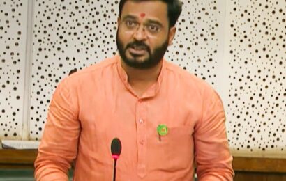 घरकुलासाठी भूमिहीनांना हक्काची जमीन देण्याचा जिल्हाधिकाऱ्यांचा निर्णय – आ.अमोल खताळ यांच्या पाठपुराव्याला आले यश