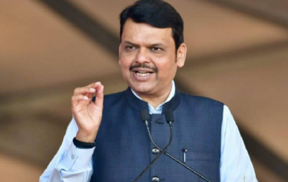 सराला बेट विकास आराखडा व शनि देवगाव येथील बंधाऱ्यास मंजूरी देणार – मुख्यमंत्री देवेंद्र फडणवीस सराला बेट विकास आराखडा व शनि देवगाव येथील बंधाऱ्यास मंजूरी देणार – मुख्यमंत्री देवेंद्र फडणवीस