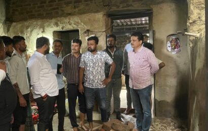 अतिवृष्टीने शेतकऱ्यांवर कोसळलं संकट, आमदार अमोल खताळ यांनी बांधावर जात दिला धीर