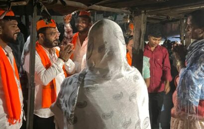 भाऊंच्या पाठीशी ‘लाडक्या बहिणी…भक्कम उभ्या, आ.अमोल खताळ यांची पायी फेरी ठरतीय आकर्षण