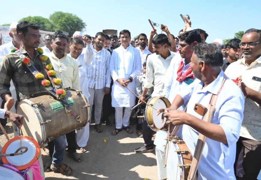 शेतकऱ्यांची सरसकट कर्जमाफी करावी – बाळासाहेब थोरात