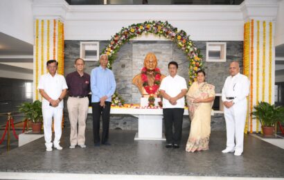 स्वातंत्र्यसेनानी भाऊसाहेब थोरात हे समाजविकासाचे कृतिशील संत – मल्हार अरणकल्ले स्वातंत्र्यसेनानी भाऊसाहेब थोरात हे समाजविकासाचे कृतिशील संत – मल्हार अरणकल्ले