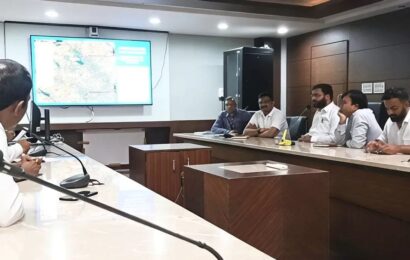 स्थगित नाशिक-पुणे रेल्वेच्या फेर सर्वेक्षणासाठी रेल्वे मंत्र्यांकडे मागणी करणार – आ. खताळ