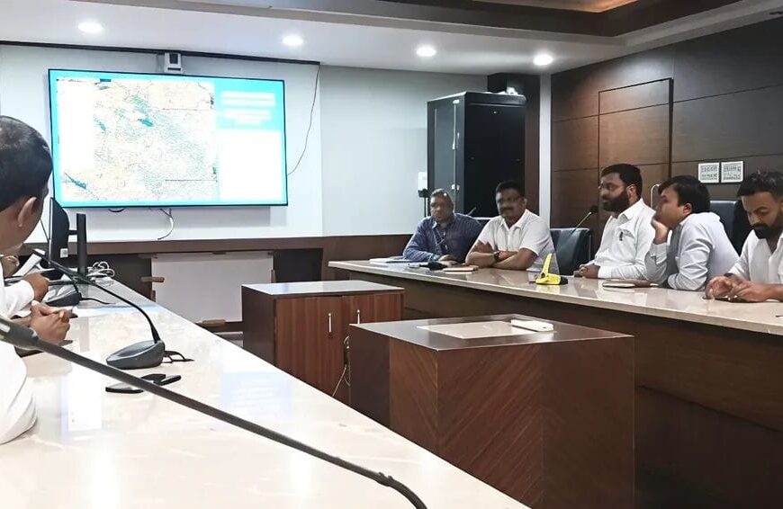 स्थगित नाशिक-पुणे रेल्वेच्या फेर सर्वेक्षणासाठी रेल्वे मंत्र्यांकडे मागणी करणार – आ. खताळ